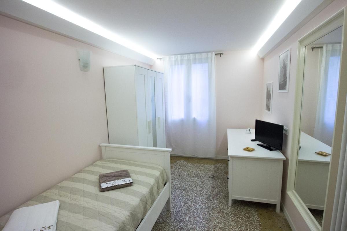 Rialto Bridge Apartment *